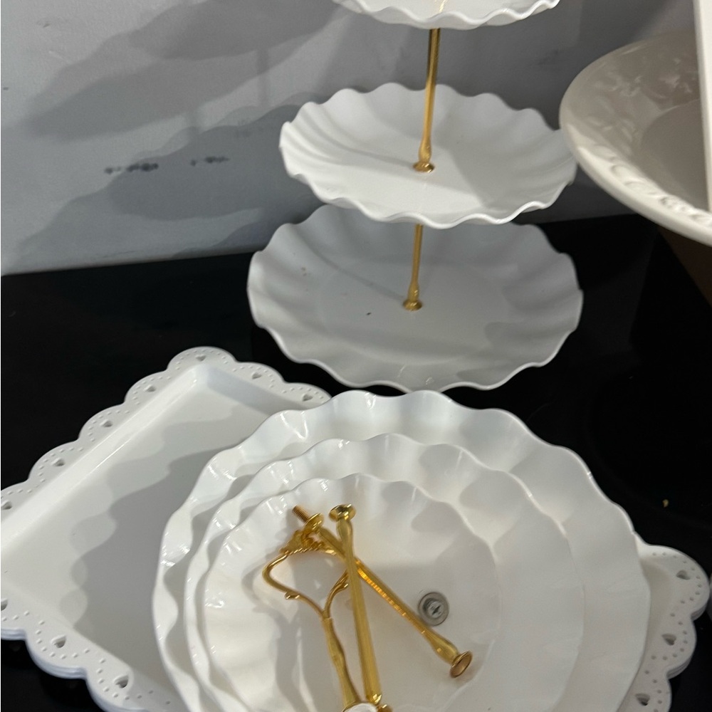 Elegant White Tiered Serving Tray
